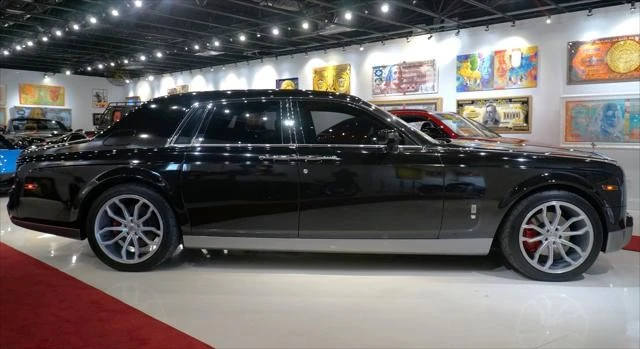 2004 Rolls-Royce Phantom VII - Image 9 of 12