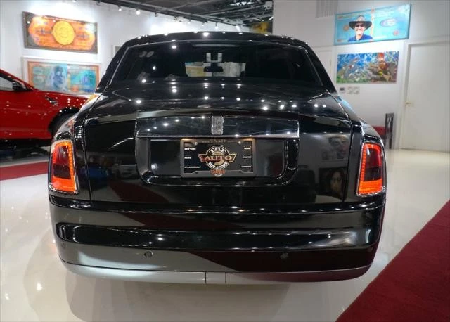 2004 Rolls-Royce Phantom VII - Image 8 of 21