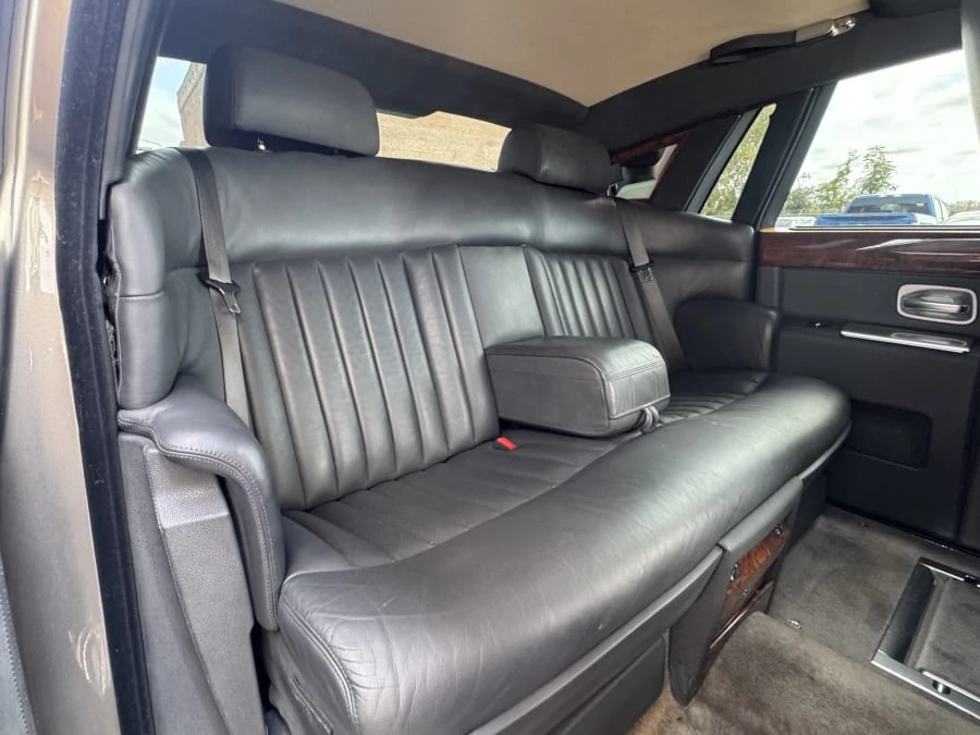 2004 Rolls-Royce Phantom VII - Image 8 of 15