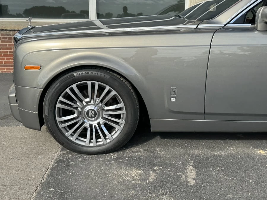 2004 Rolls-Royce Phantom VII - Image 4 of 15