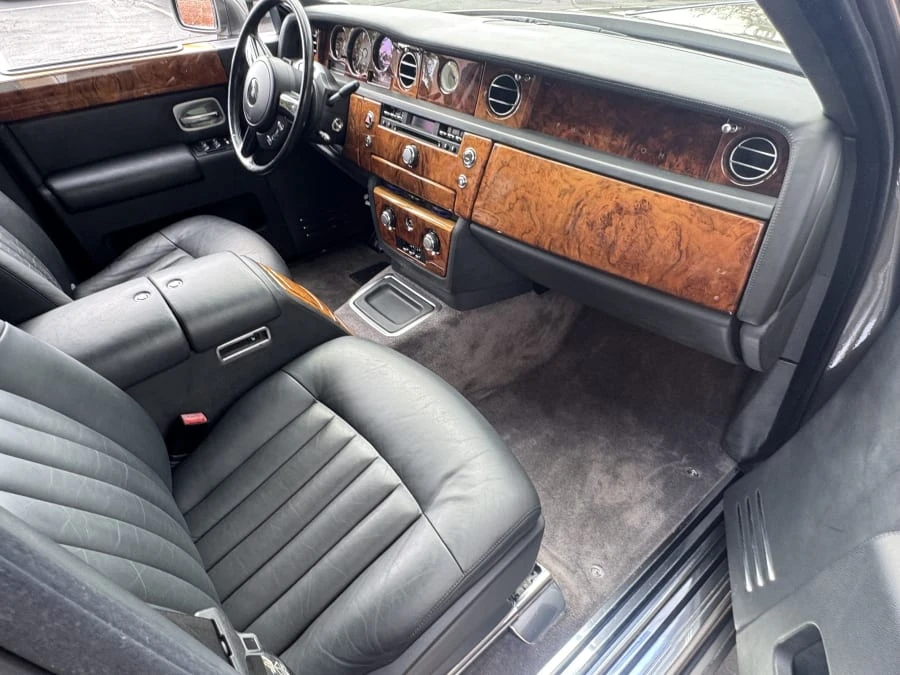 2004 Rolls-Royce Phantom VII - Image 12 of 15