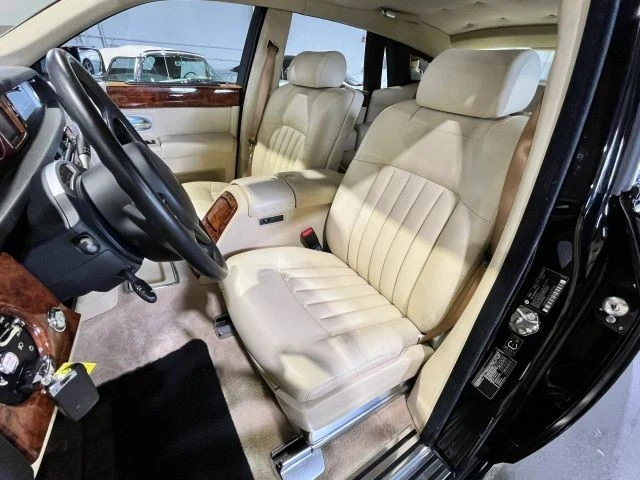 2004 Rolls-Royce Phantom VII - Image 9 of 21