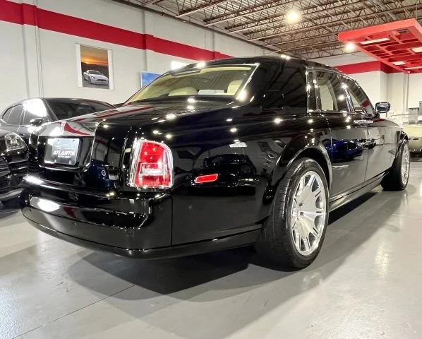 2004 Rolls-Royce Phantom VII - Image 5 of 21