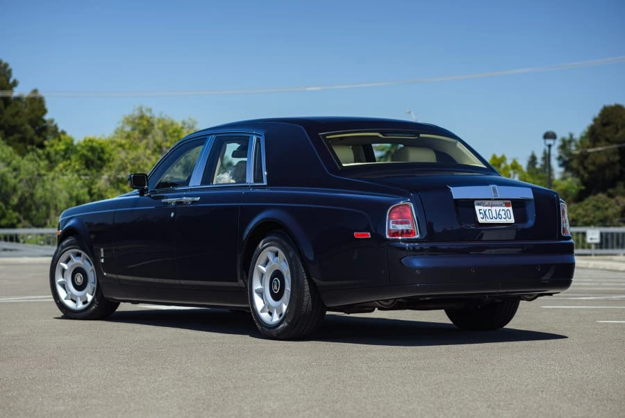 2004 Rolls-Royce Phantom VII - Image 9 of 31