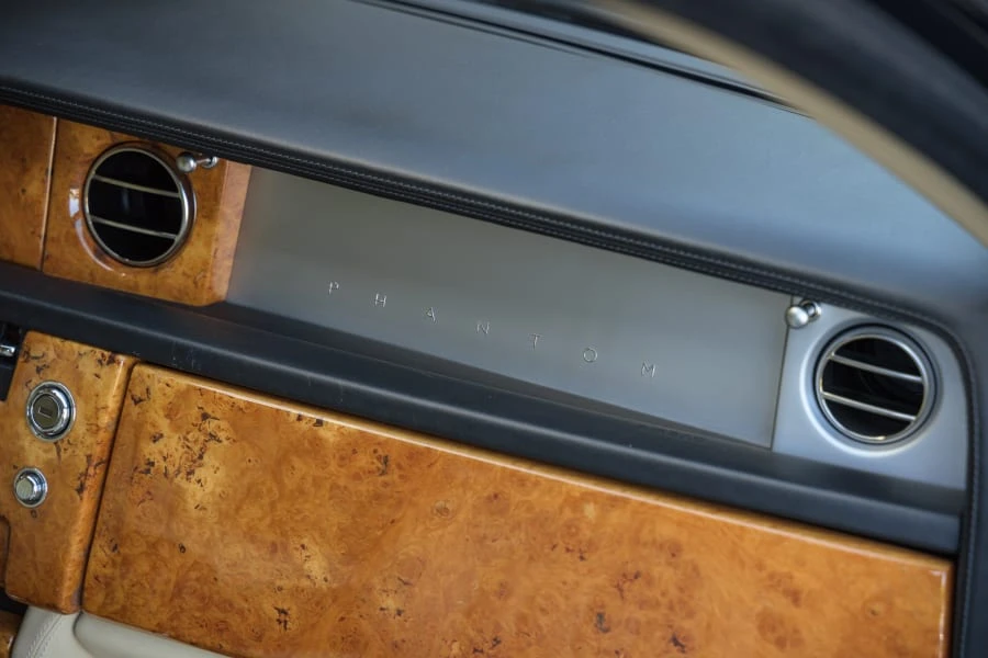 2004 Rolls-Royce Phantom VII - Image 26 of 31