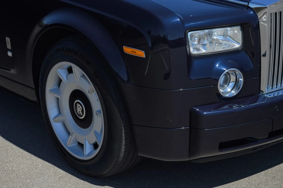 2004 Rolls-Royce Phantom VII - Image 10 of 31