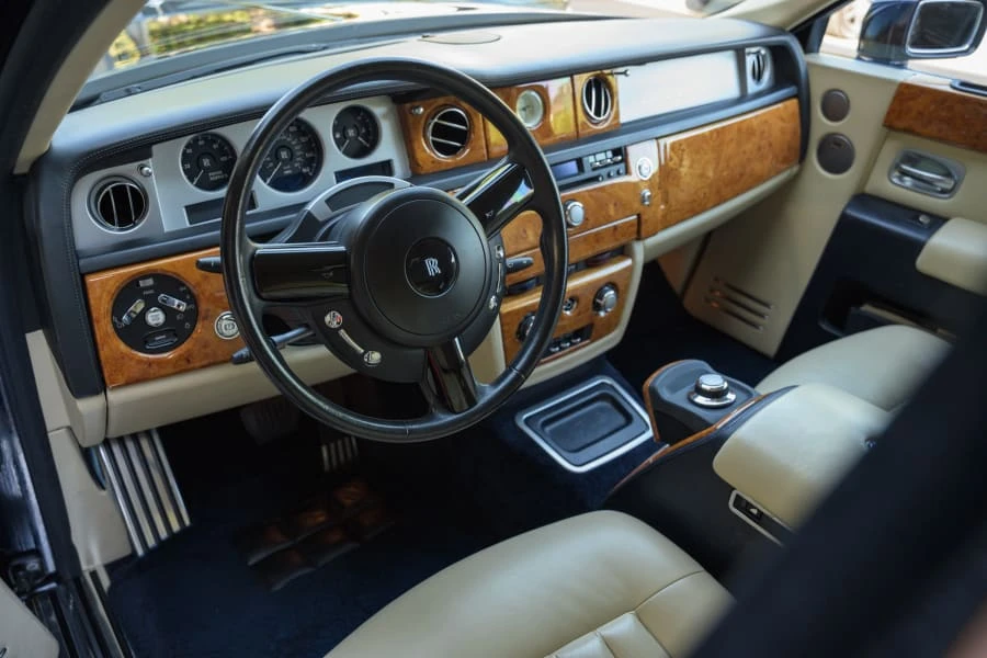 2004 Rolls-Royce Phantom VII - Image 22 of 31