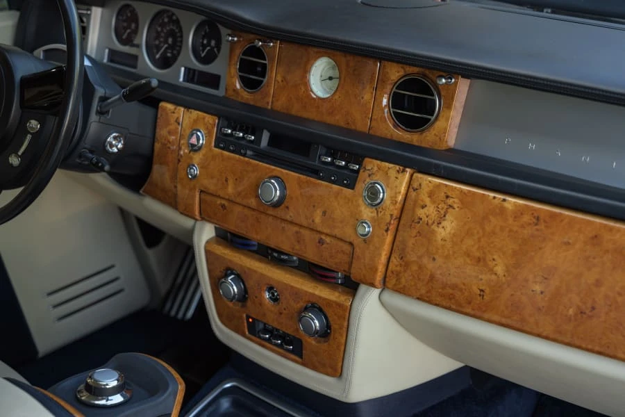 2004 Rolls-Royce Phantom VII - Image 28 of 31