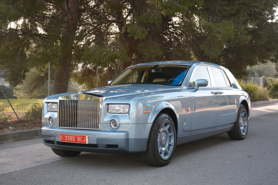 2004 Rolls-Royce Phantom VII - Image 4 of 31