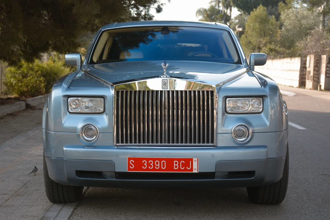 2004 Rolls-Royce Phantom VII - Image 17 of 31