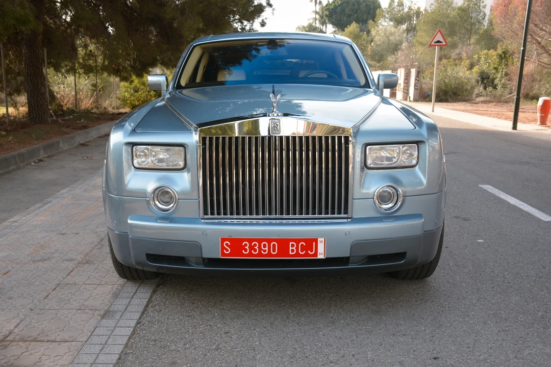 2004 Rolls-Royce Phantom VII - Image 19 of 31