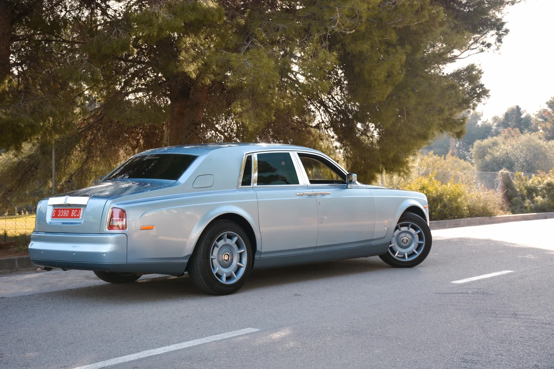 2004 Rolls-Royce Phantom VII - Image 24 of 31