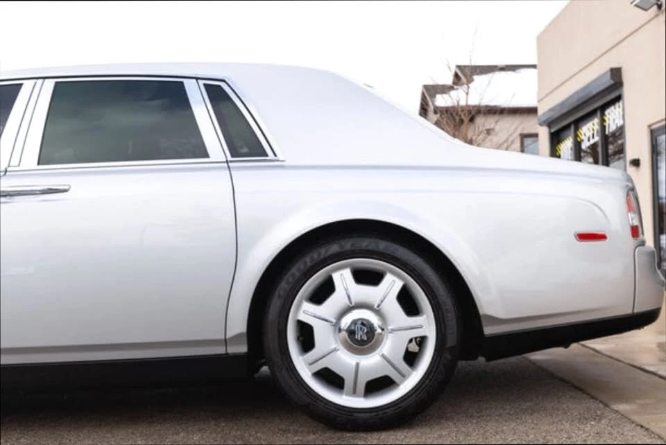2004 Rolls-Royce Phantom VII - Image 8 of 15