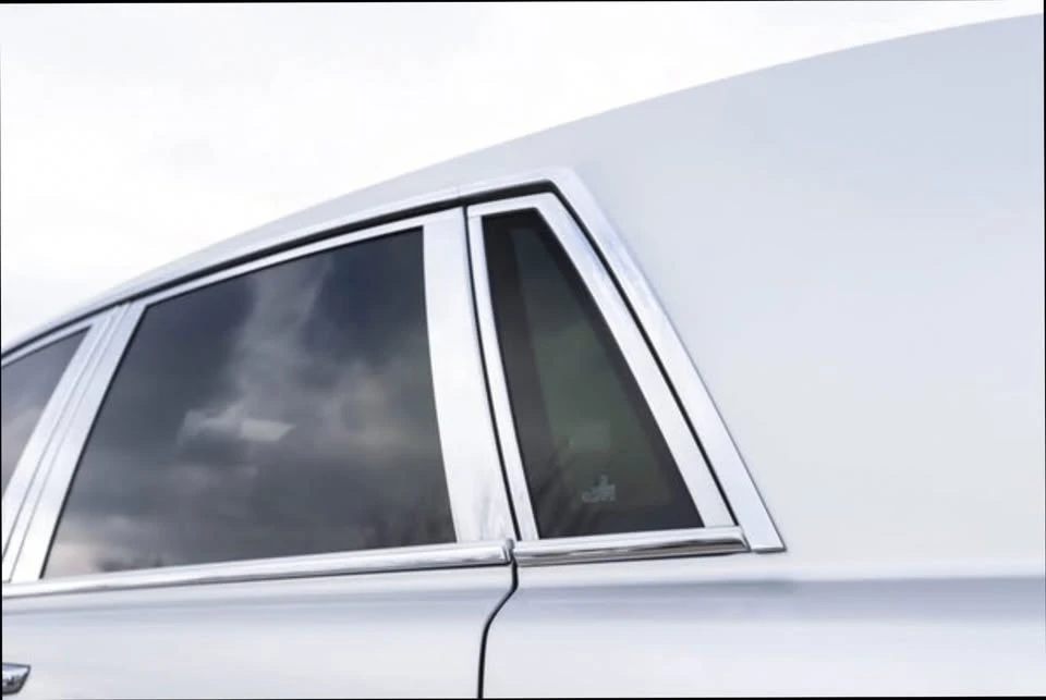 2004 Rolls-Royce Phantom VII - Image 10 of 15