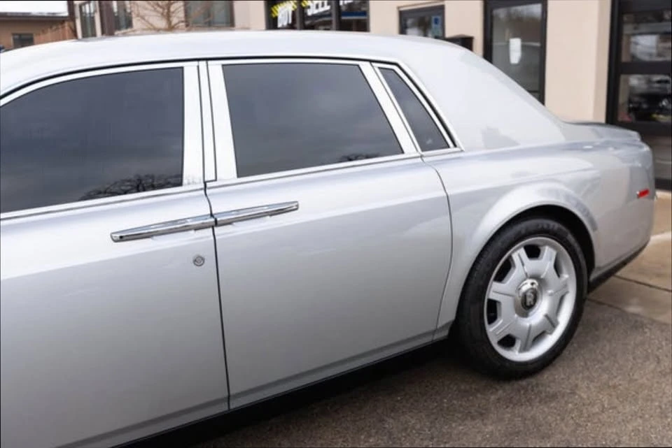2004 Rolls-Royce Phantom VII - Image 7 of 15