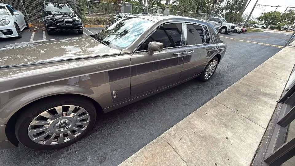 2004 Rolls-Royce Phantom VII - Image 4 of 12