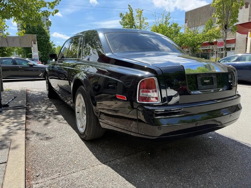 2004 Rolls-Royce Phantom VII - Image 7 of 14