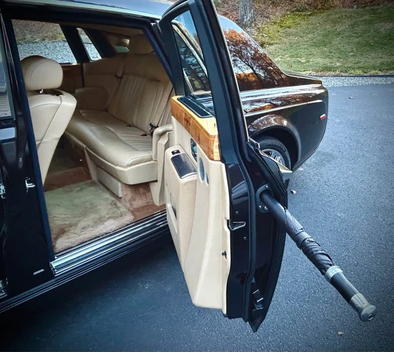 2004 Rolls-Royce Phantom VII - Image 4 of 15