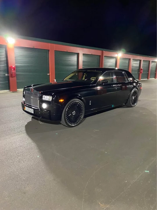 2004 Rolls-Royce Phantom VII - Image 2 of 6