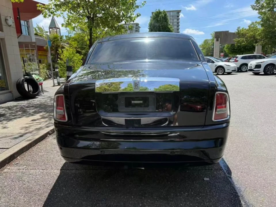 2004 Rolls-Royce Phantom VII - Image 6 of 12