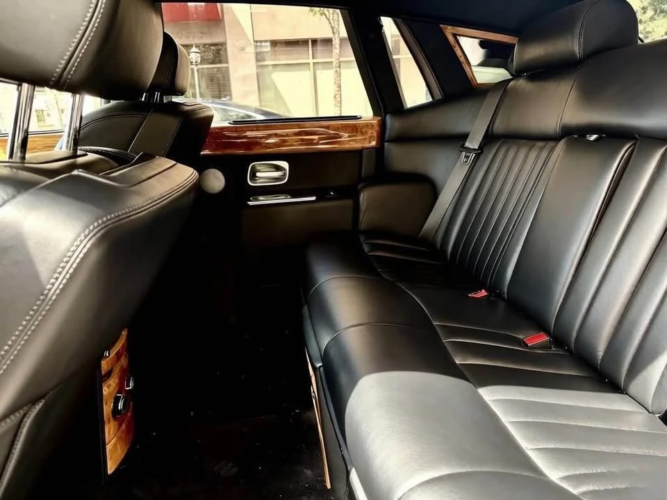 2004 Rolls-Royce Phantom VII - Image 11 of 12