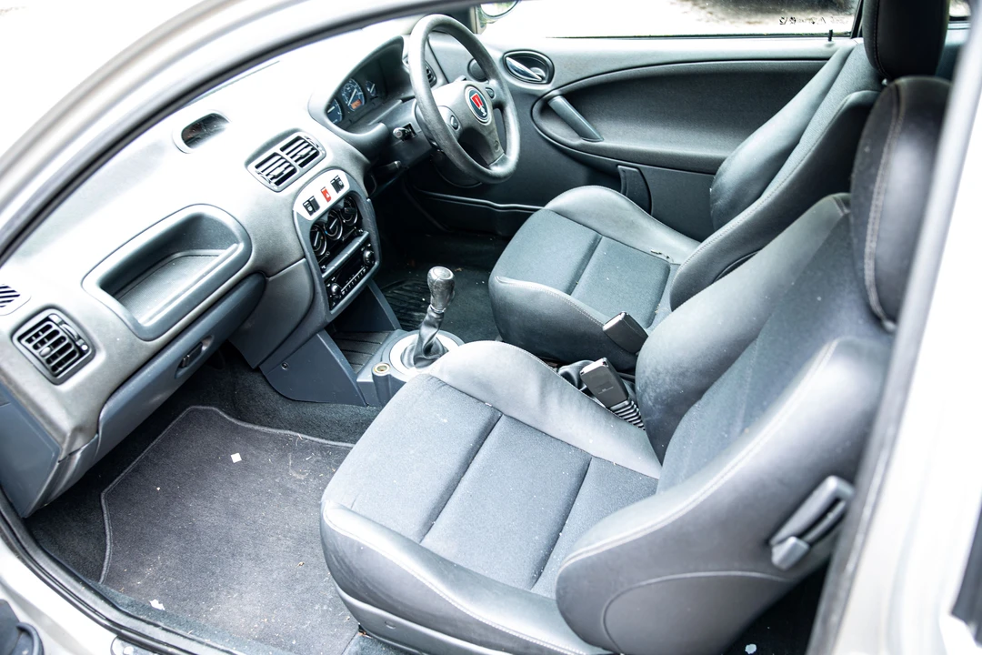 2004 Rover - Image 2 of 18