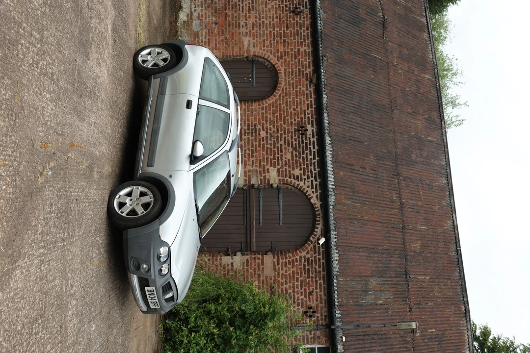 2004 Rover - Image 13 of 18