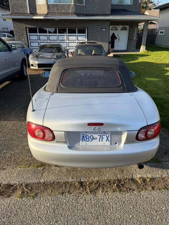 2004 Mazda NB MX-5 Miata - Image 5 of 8