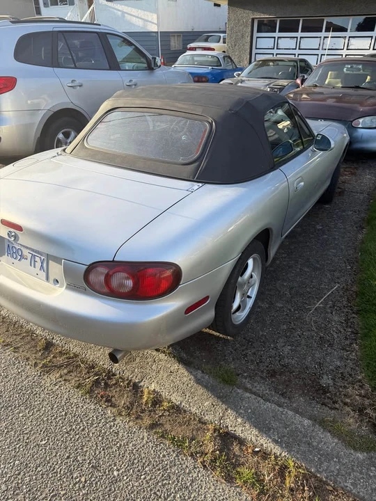 2004 Mazda NB MX-5 Miata - Image 6 of 8