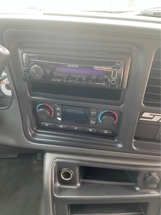2004 Chevrolet Silverado 1st Gen - Image 8 of 10