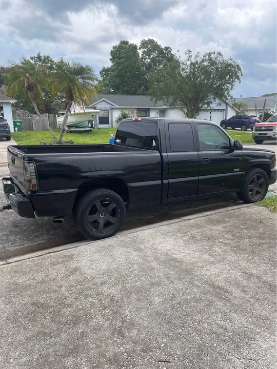 2004 Chevrolet Silverado 1st Gen - Image 2 of 10