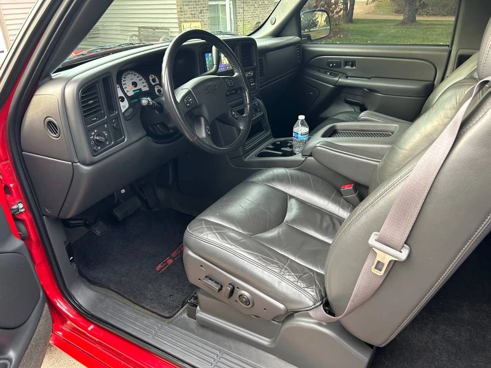 2004 Chevrolet SS - Image 7 of 8