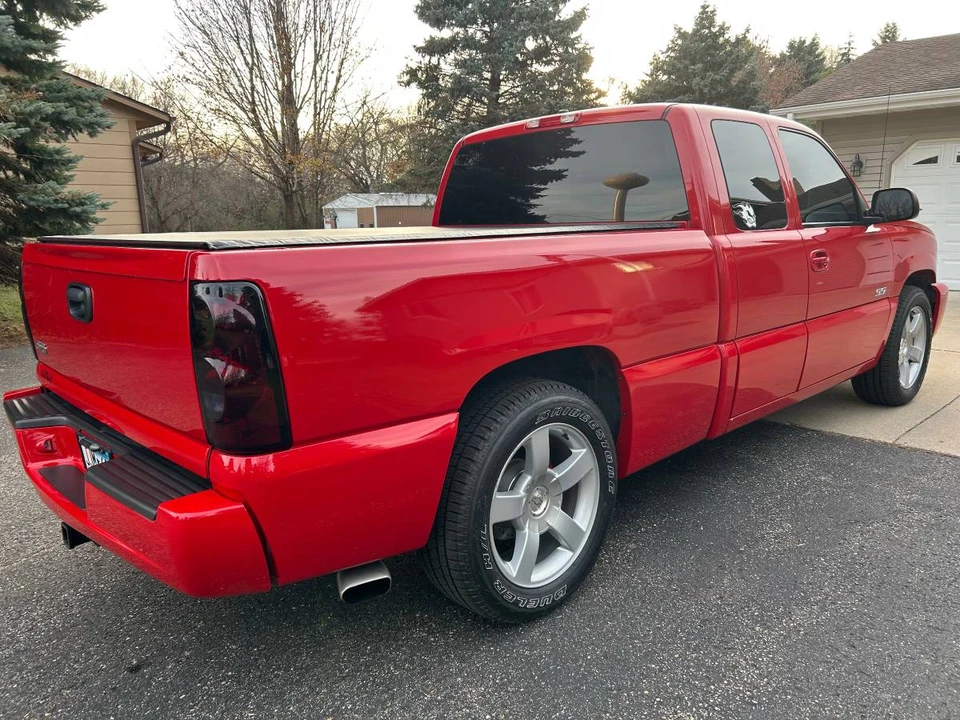 2004 Chevrolet SS - Image 4 of 8