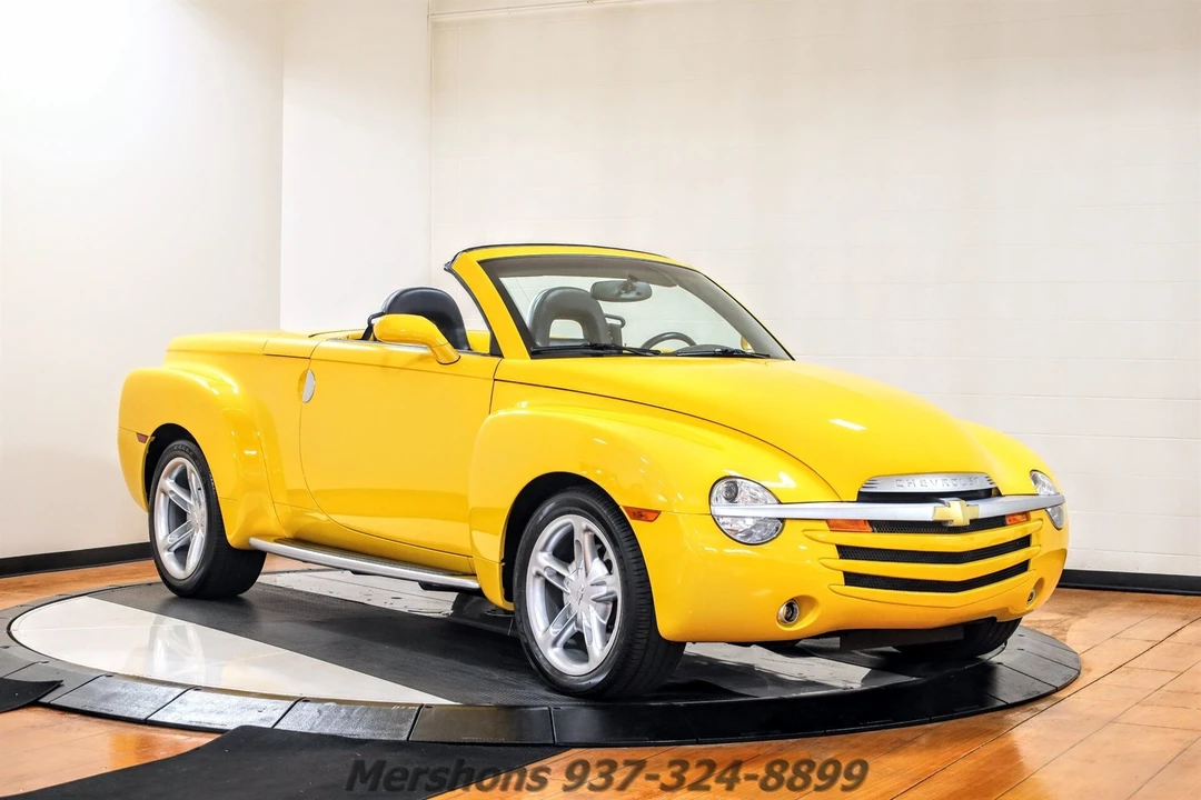 2004 Chevrolet SSR - Image 6 of 21