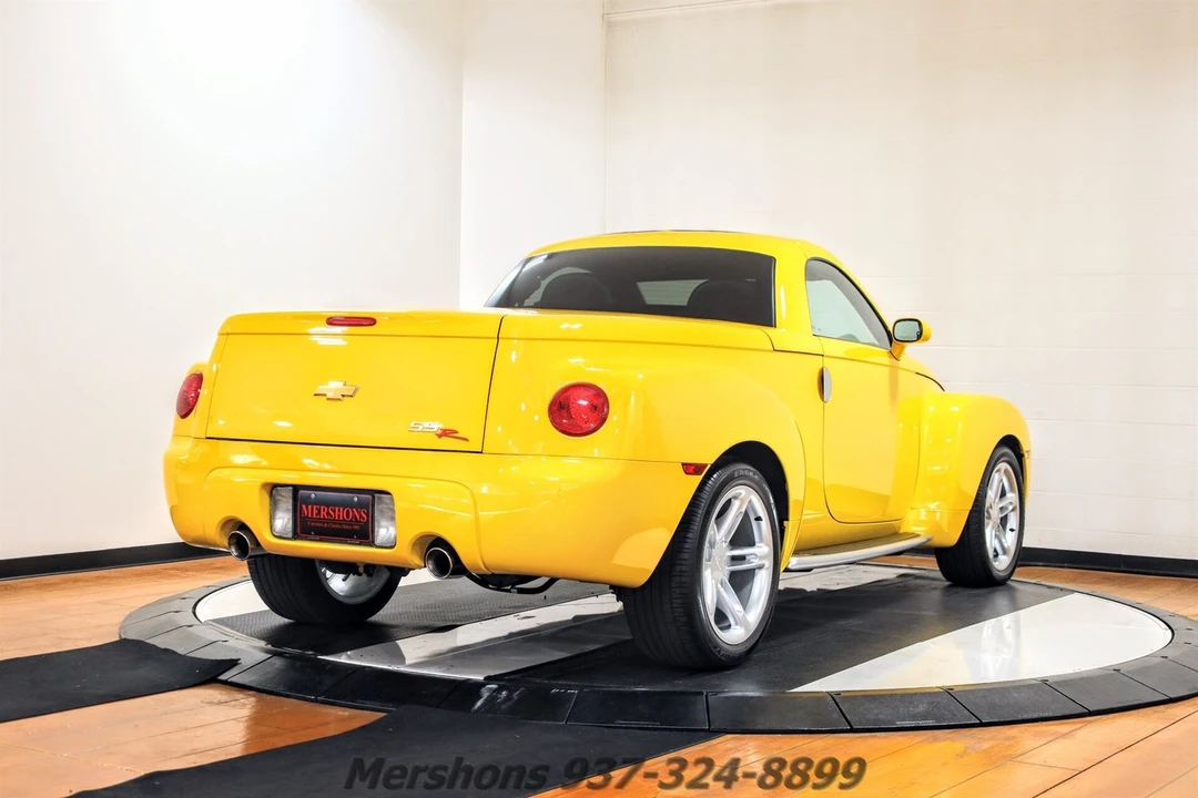 2004 Chevrolet SSR - Image 13 of 21