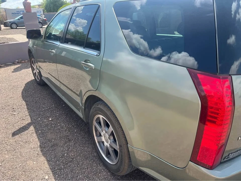 2004 Cadillac SRX - Image 4 of 6