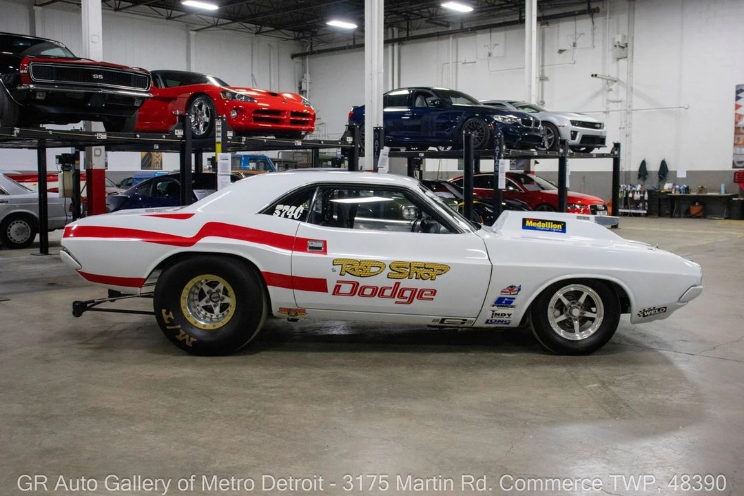 2004 Dodge Challenger - Image 8 of 21