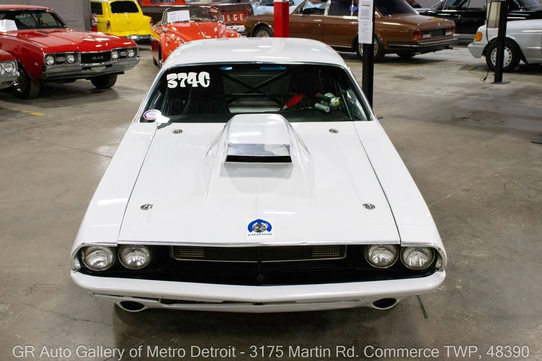 2004 Dodge Challenger - Image 11 of 21