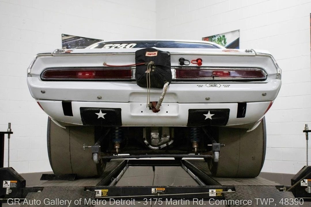 2004 Dodge Challenger - Image 19 of 21