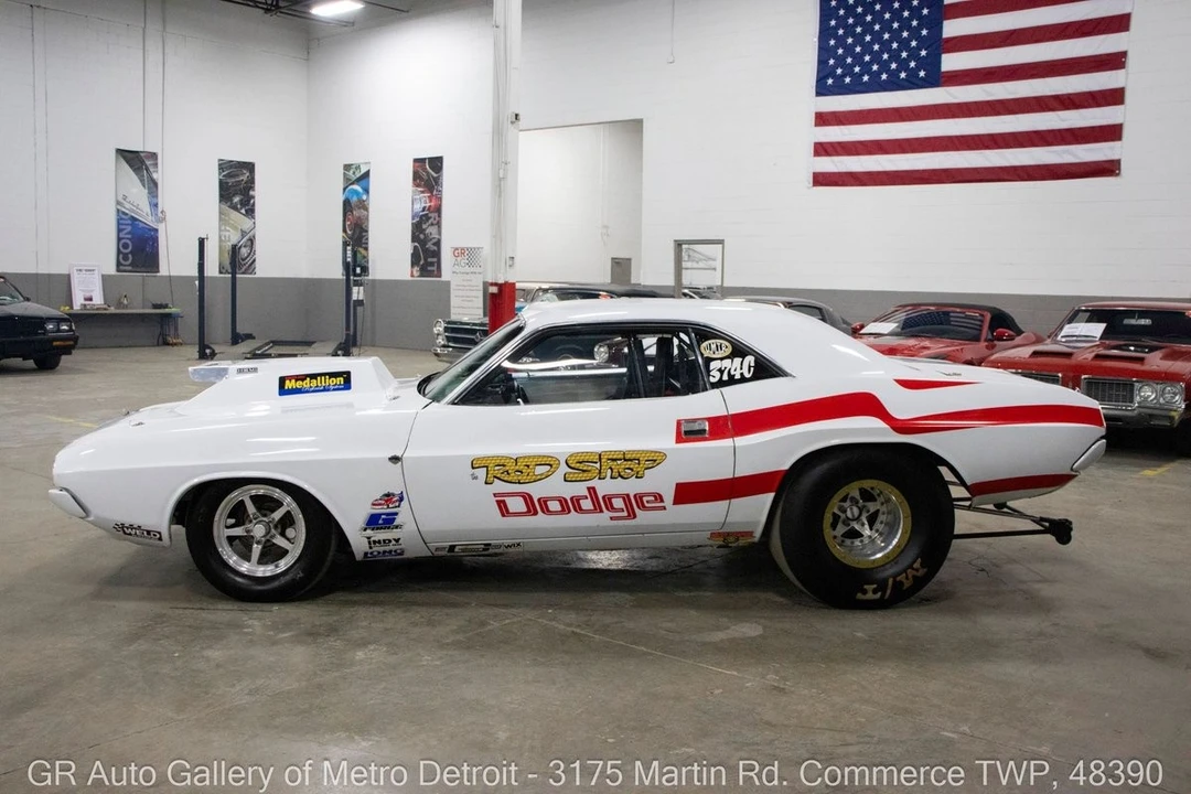 2004 Dodge Challenger - Image 3 of 21