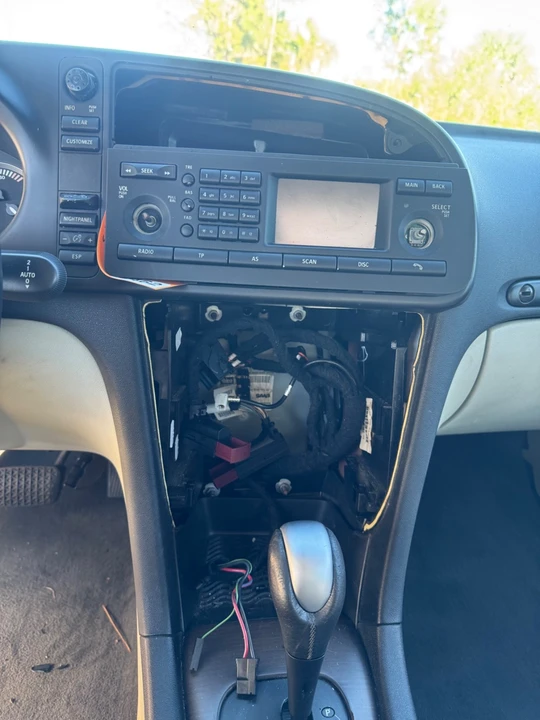 2004 Saab 9-3 2nd Gen - Image 13 of 20