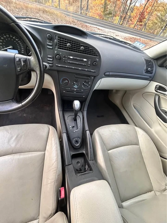 2004 Saab 9-3 2nd Gen - Image 9 of 12