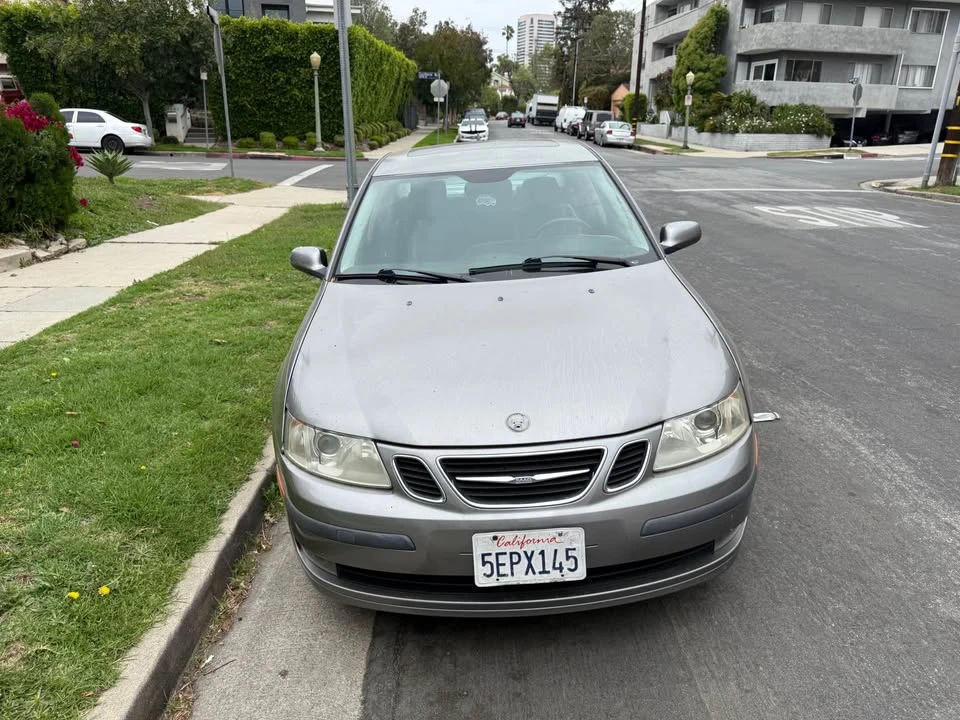 2004 Saab - Image 2 of 6