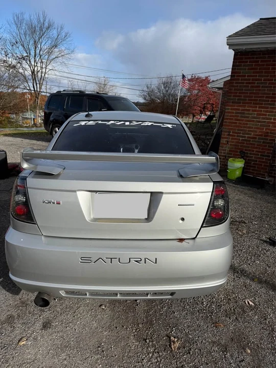 2004 Saturn Ion - Image 2 of 10
