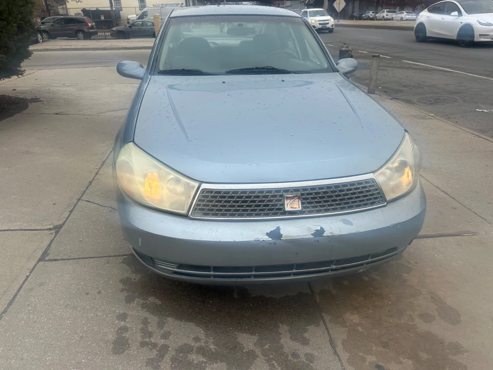 2004 Saturn - Image 9 of 21