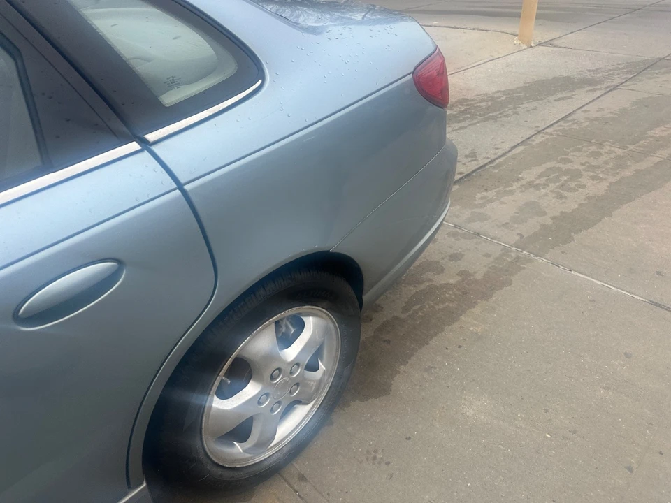 2004 Saturn - Image 13 of 21