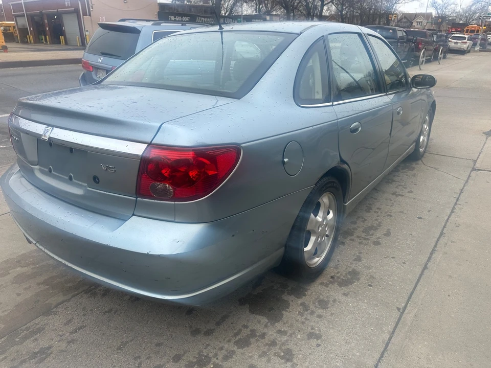 2004 Saturn - Image 5 of 21
