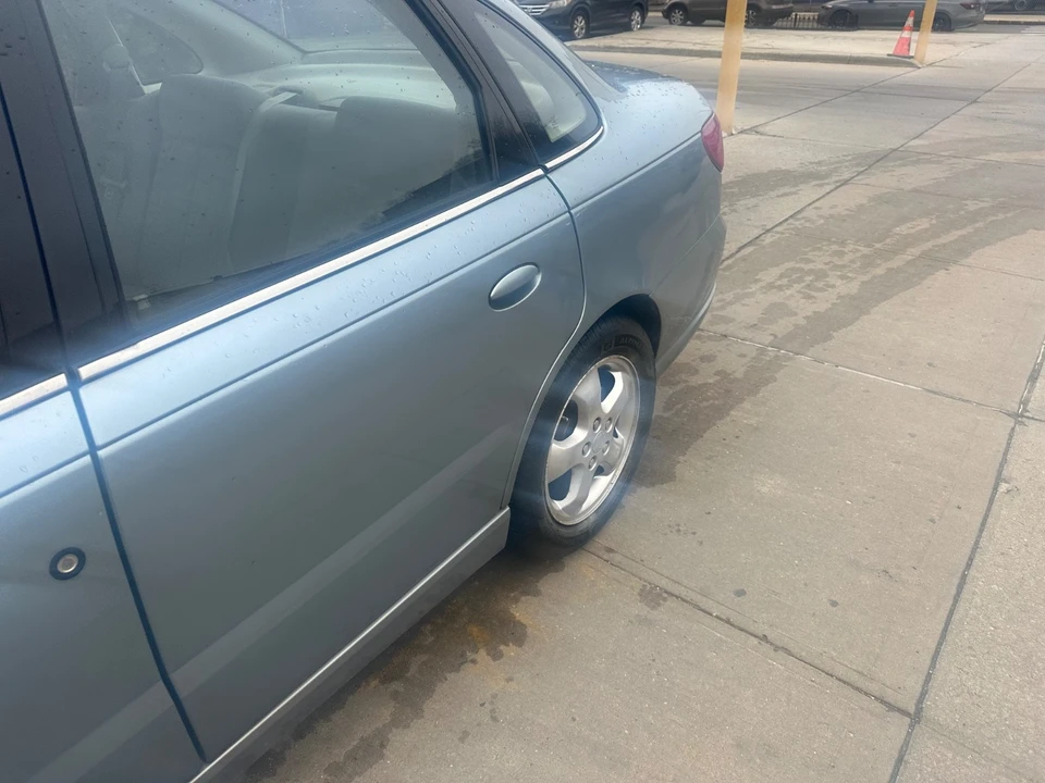 2004 Saturn - Image 12 of 21