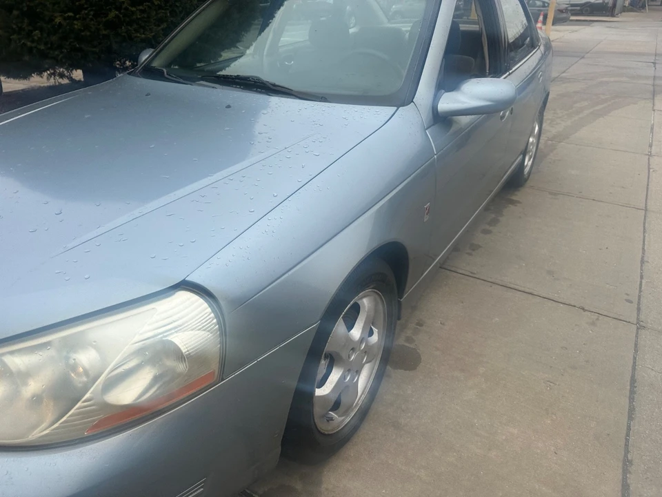 2004 Saturn - Image 11 of 21