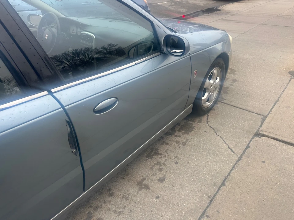 2004 Saturn - Image 16 of 21